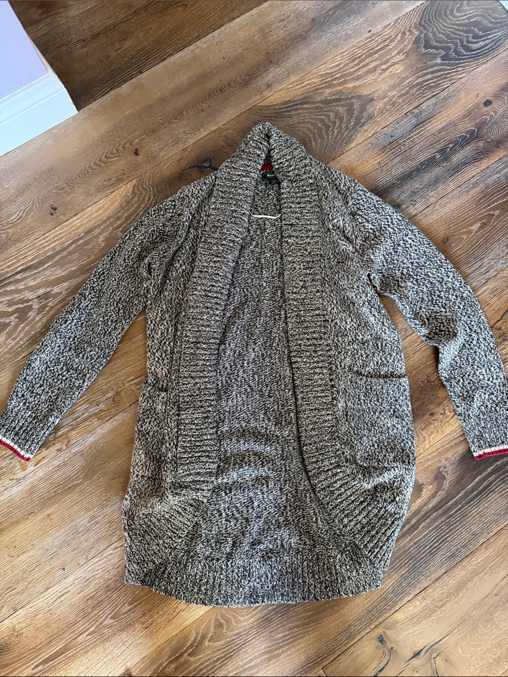 Roots cardigan - like new!